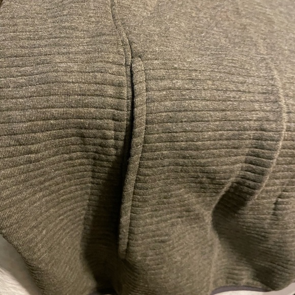 Jerry’s brand quarter snap top with warming pockets - Picture 2 of 6